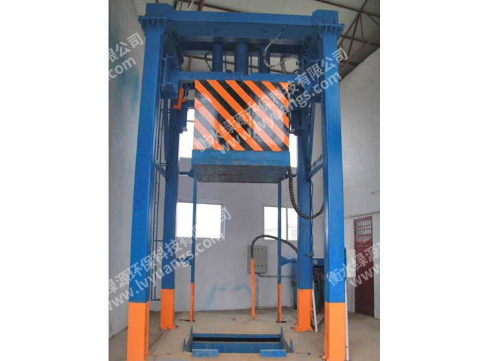 LYCS型垂直四柱三缸式垃圾壓縮設(shè)備